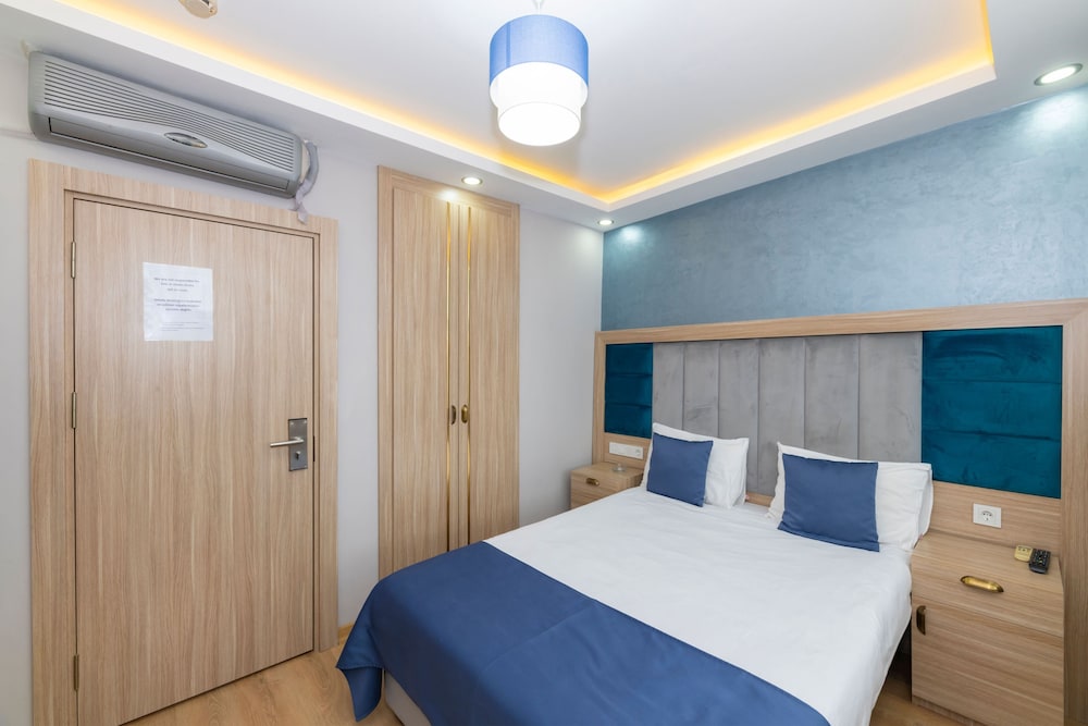Deluxe Room, 1 Double Bed photo 2