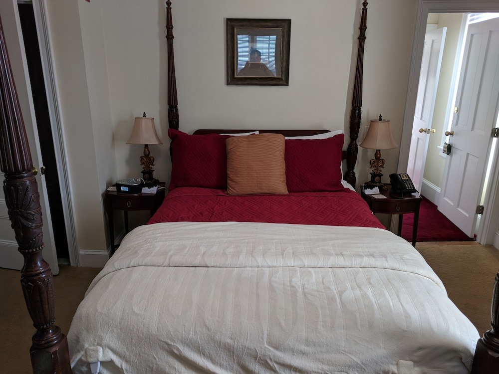 Sunset Room photo 2