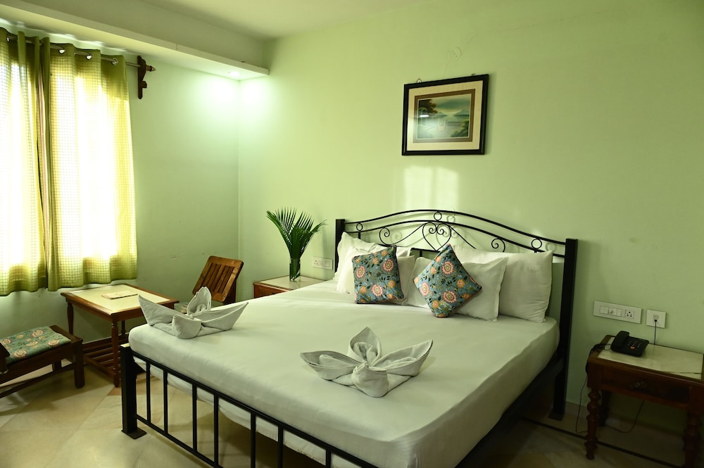 Luxury Double Room, City View