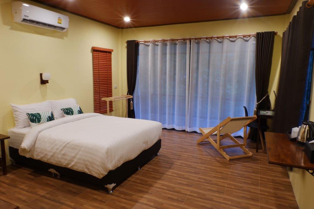 Deluxe Bungalow