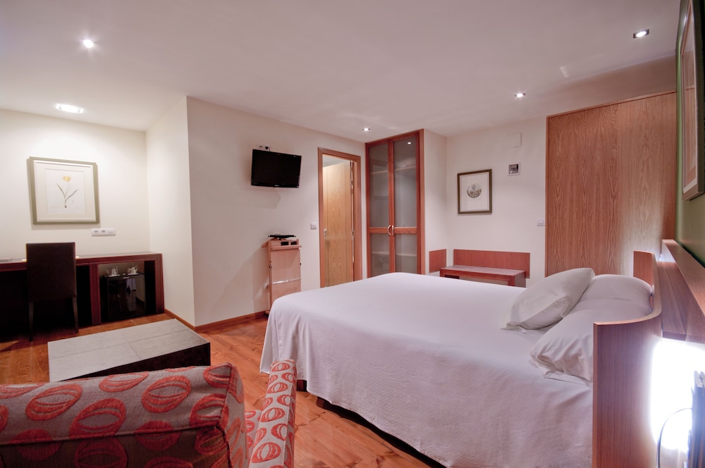 Superior Double Room - Photo 2