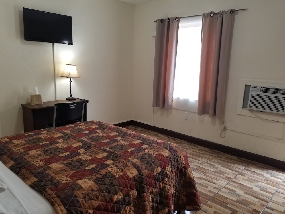 Economy Single Room, 1 Double Bed, Non Smoking