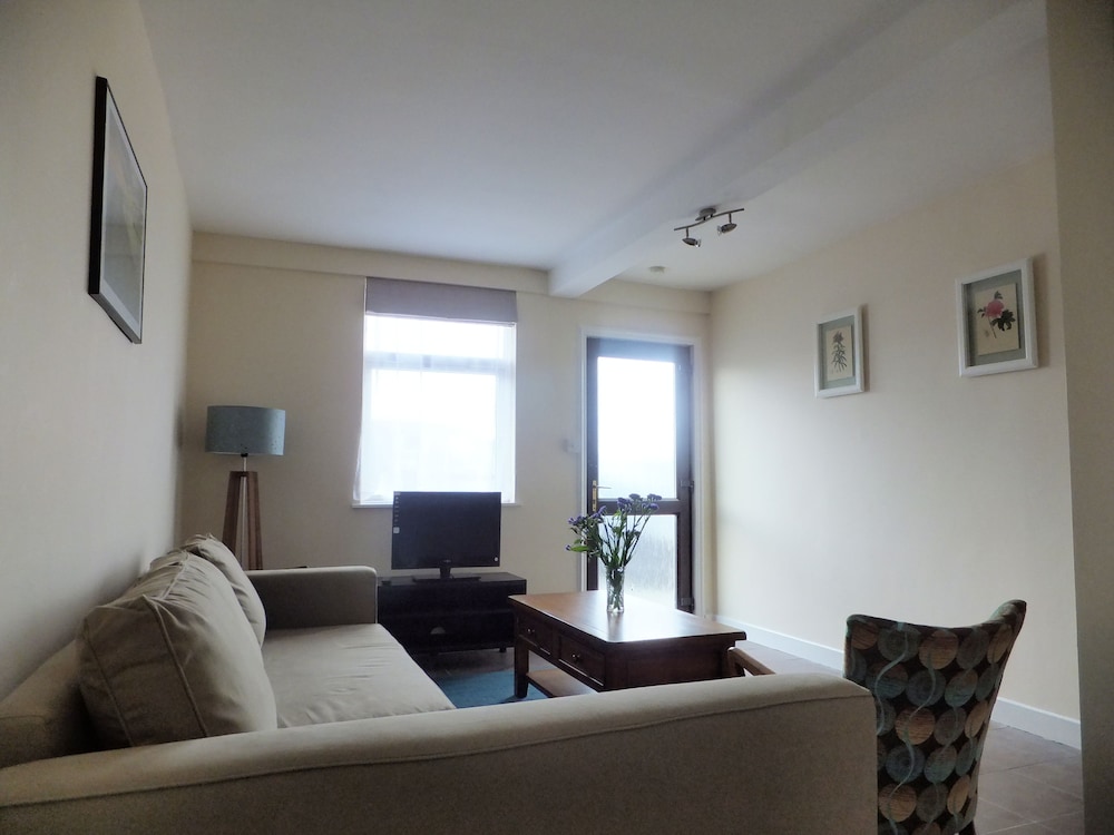 Apartment, 2 Bedrooms, Sea View (Stunning Apartment) photo 2