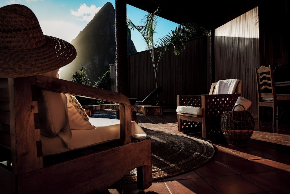 Suites At Paradise Ridge