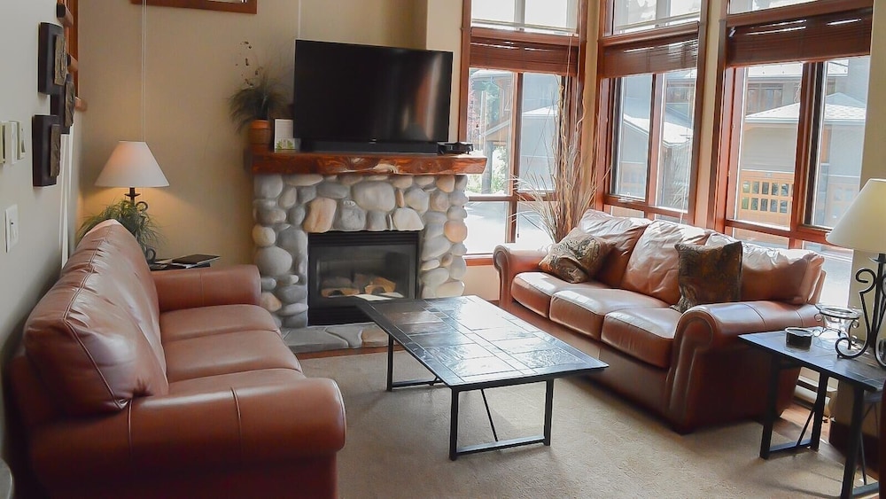 Townhome, 4 Bedrooms photo 1