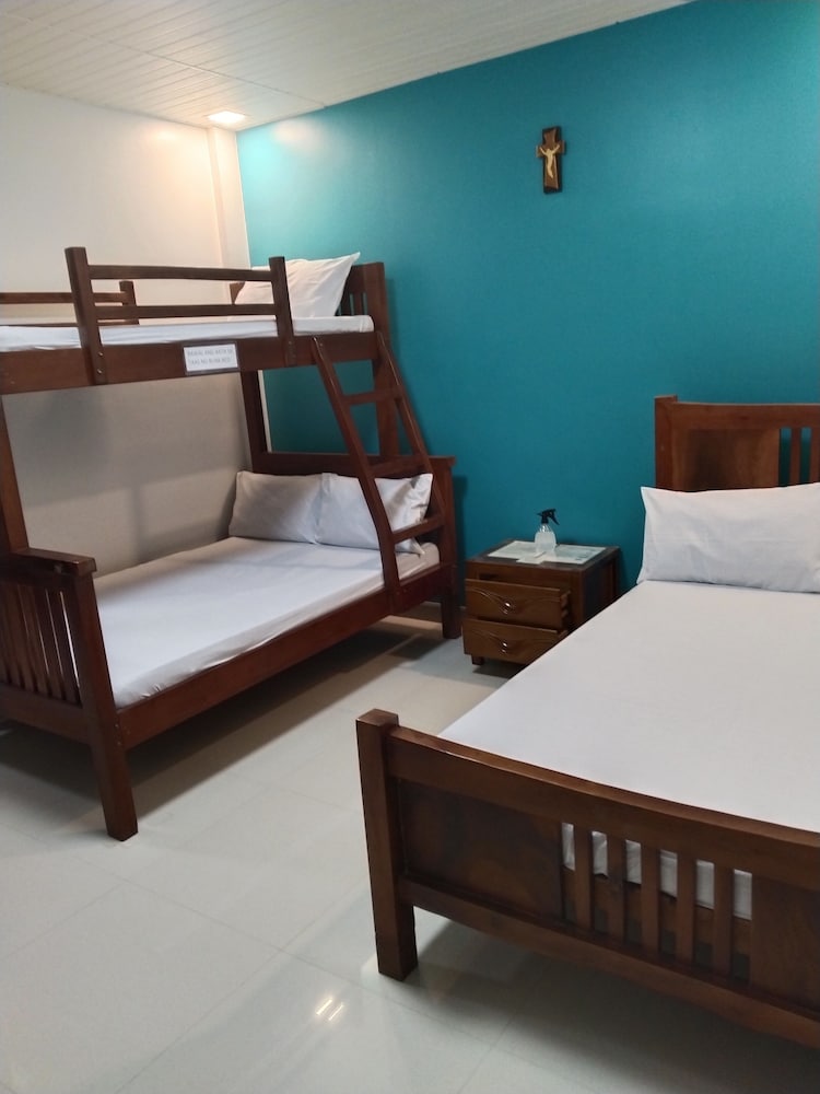 Deluxe Room - Photo 4
