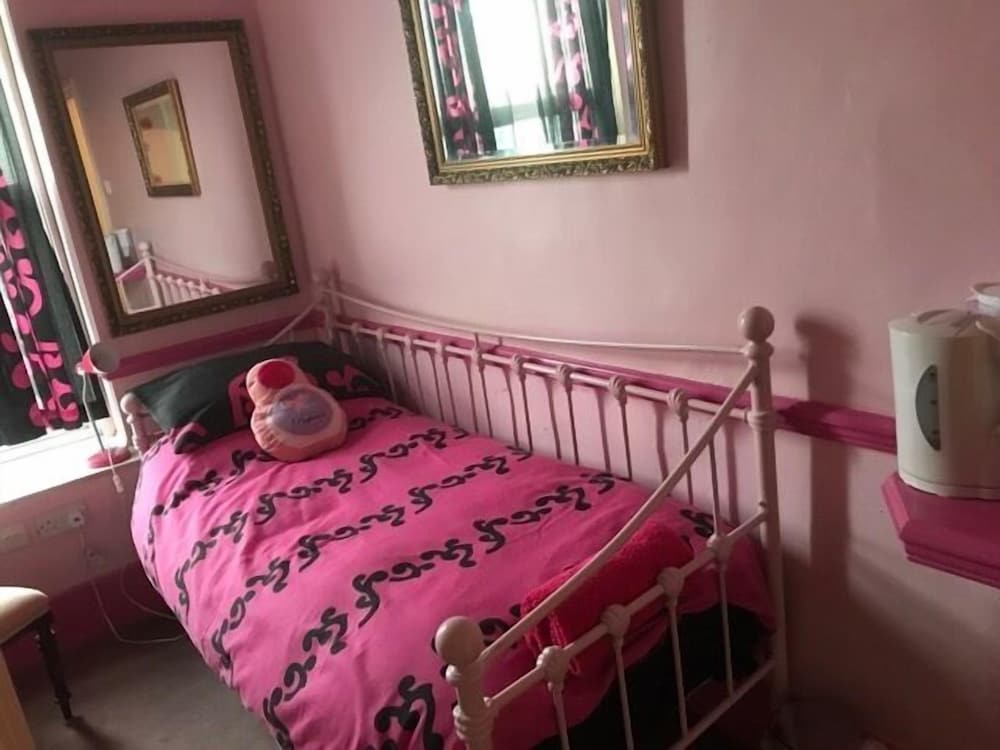 Twin Room (Princess) photo 2