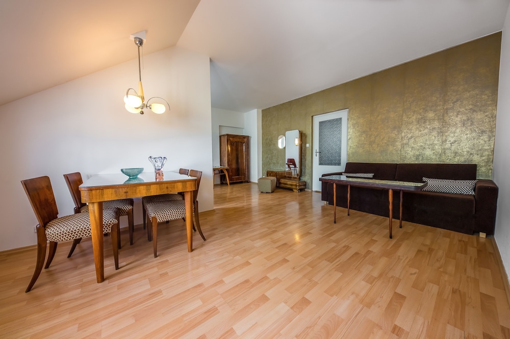 City Studio Suite, Sauna, City View photo 3