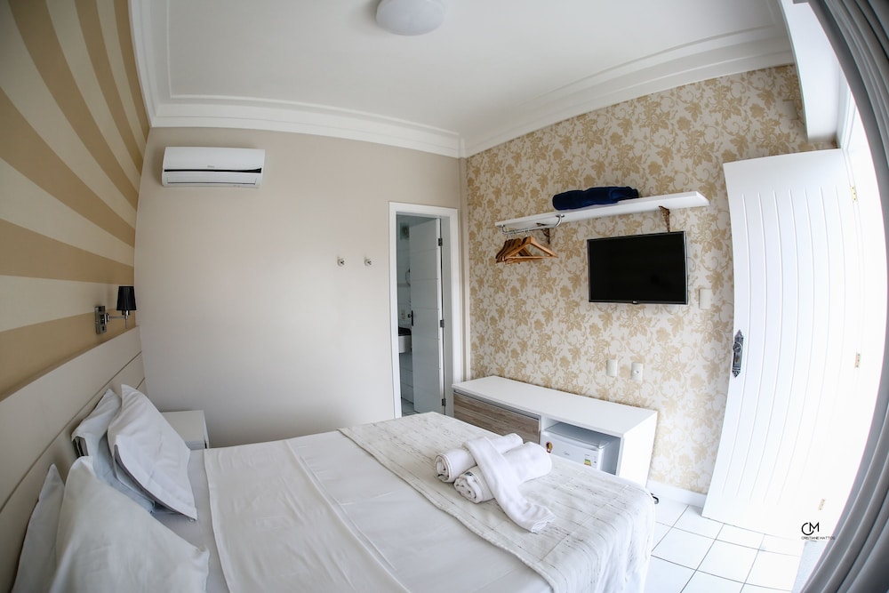 Standard Double or Twin Room - Photo 12