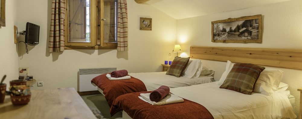Standard Double or Twin Room photo 1