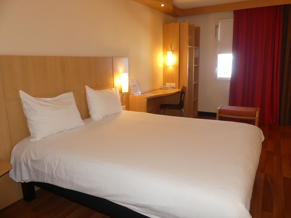 Standard Room, 1 Double Bed - Photo 2