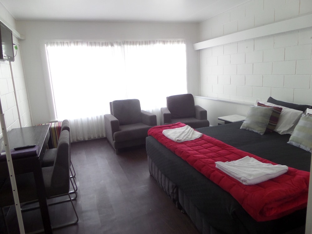 Superior Room, Multiple Beds, Non Smoking, Kitchenette photo 1