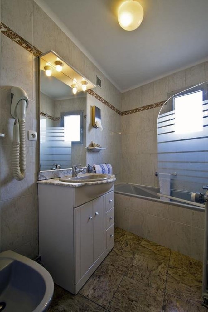 Junior Suite - Photo 11