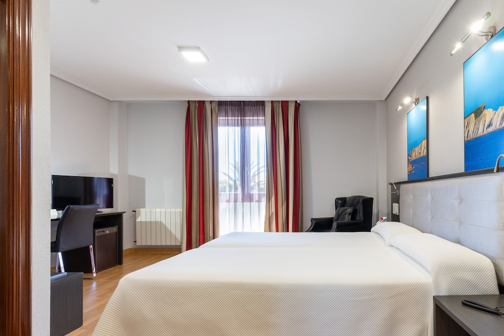 Double Room - Photo 1