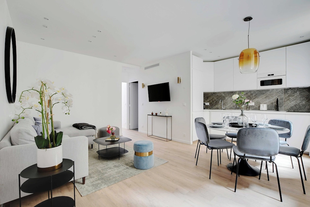 Apartment photo 3