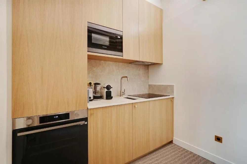 Deluxe Apartment photo 3