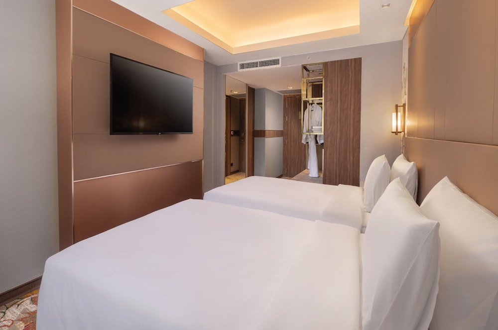 Premier Twin Room