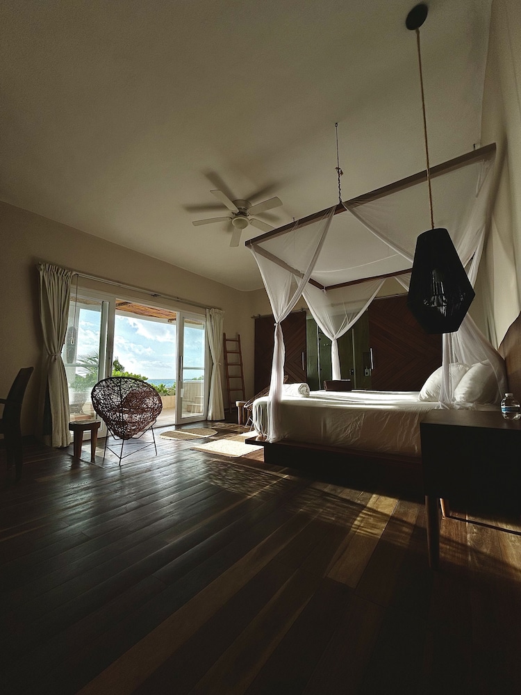 Exclusive Villa photo 1