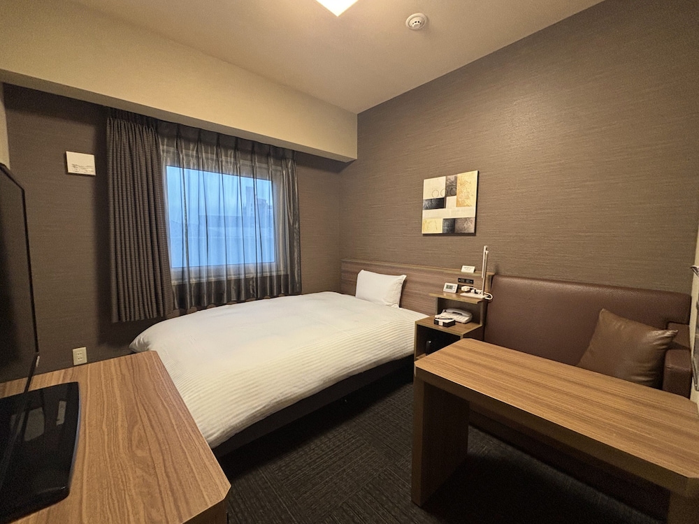 Single Room - Smoking (E-Cigarettes Only) photo 1