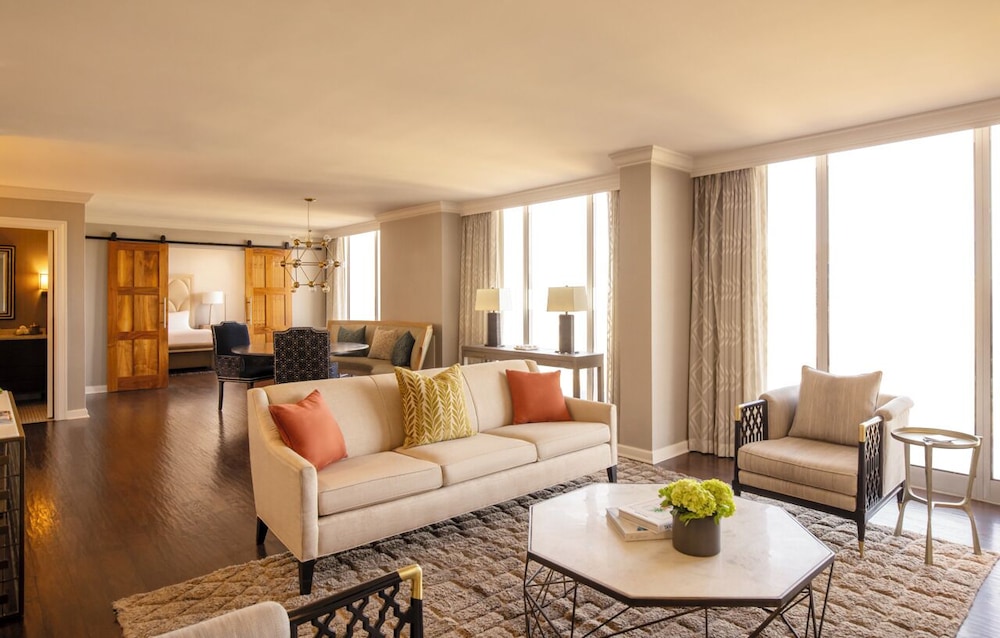 Fairmont Gold, Presidential Suite, 1 King Bed with Sofa bed photo 1