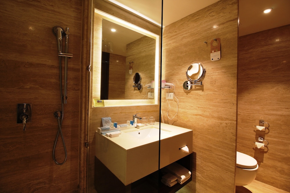 Deluxe Twin Room, 2 Queen Beds Deluxe Twin Room, 2 Queen Beds