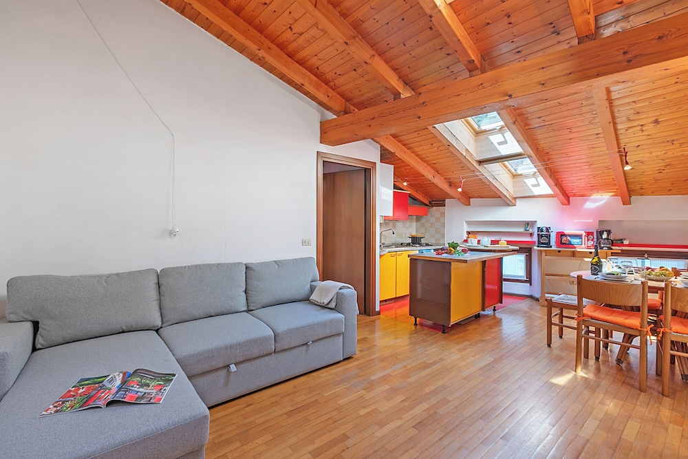 Family Apartment, Multiple Bedrooms (Skylight)