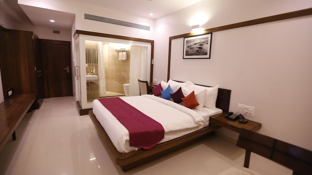 Deluxe Room, City View