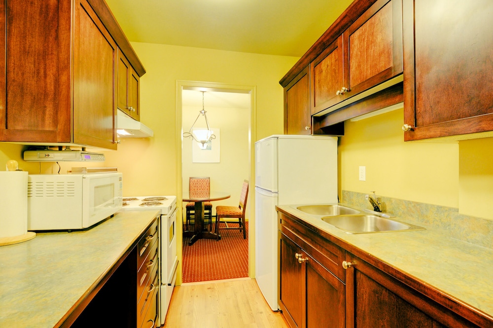Condo, 2 Bedrooms with Stairs photo 2