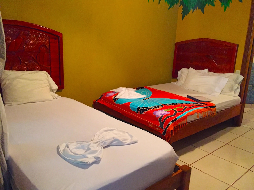 Standard Triple Room, Multiple Beds, Accessible