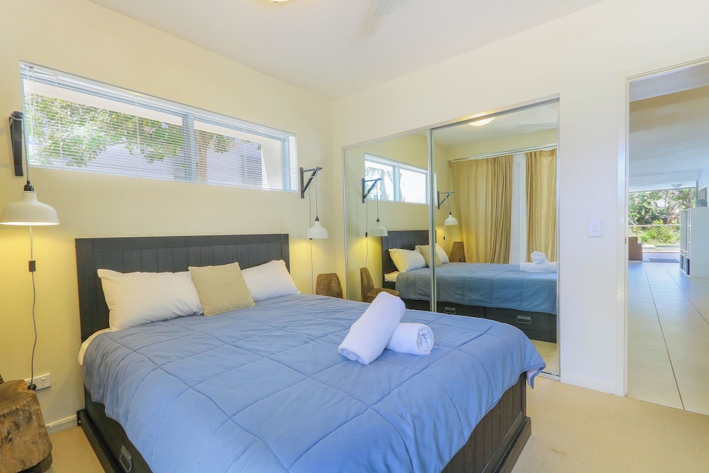 Family Apartment, 3 Bedrooms, Pool Access, Pool View photo 1