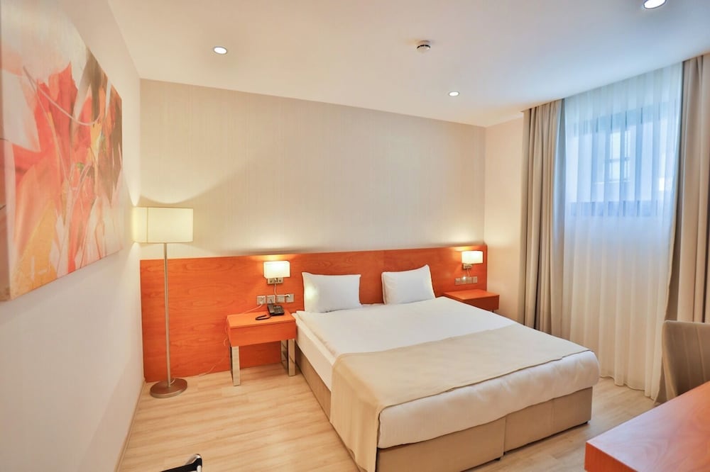 Economy Double or Twin Room