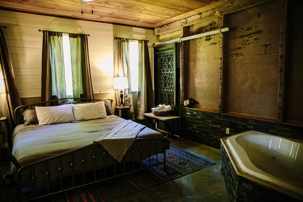 Giraffe Room photo 1