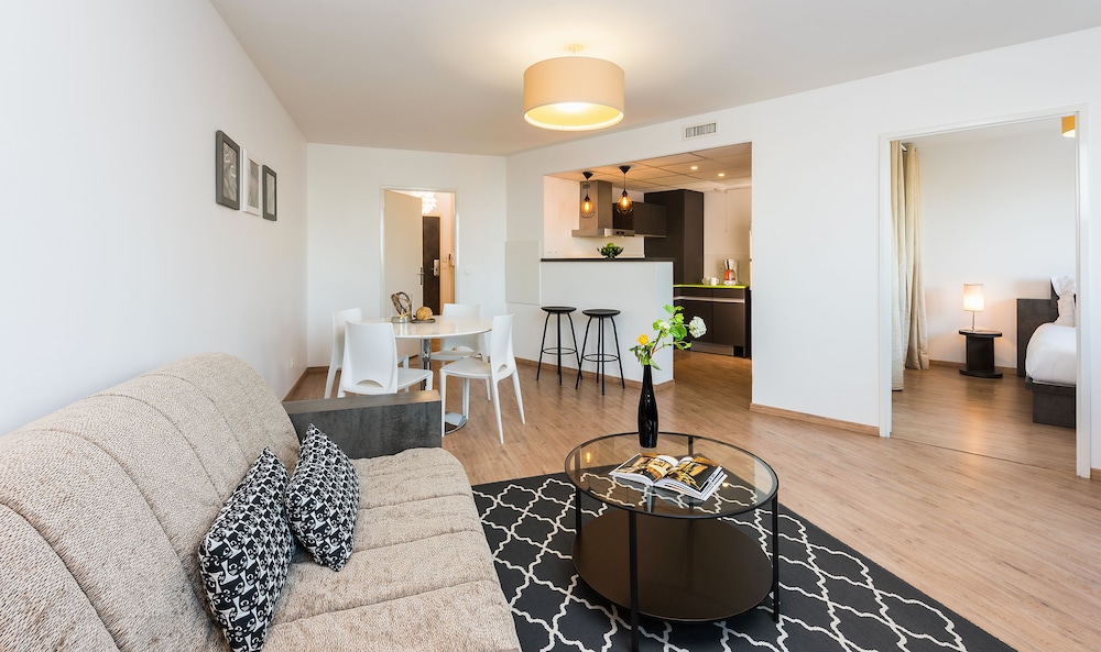 Family Apartment, 1 Bedroom, Kitchen photo 2