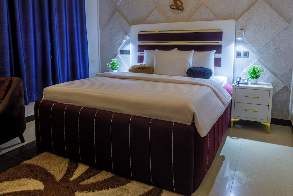 Superior Room (Deluxe) photo 1