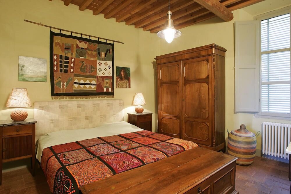 Duplex, 2 Bedrooms, 2 Bathrooms photo 2