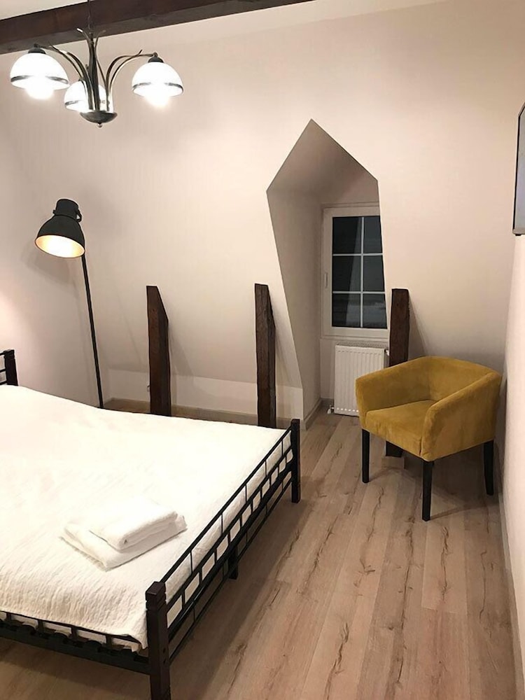 Comfort Apartment, 4 Bedrooms, Mountain View