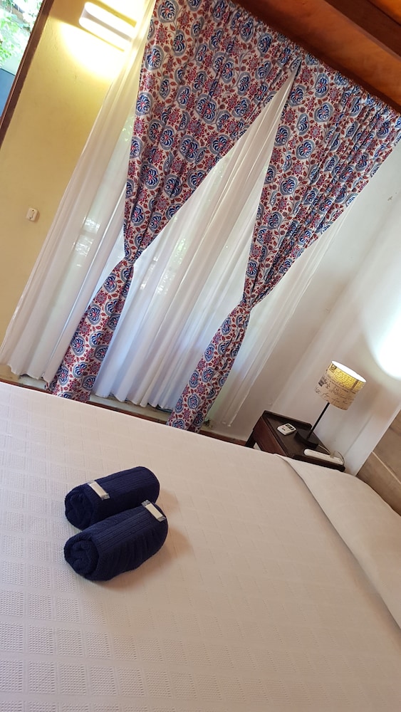 Double Room, 1 Queen Bed, Non Smoking, Private Bathroom photo 2