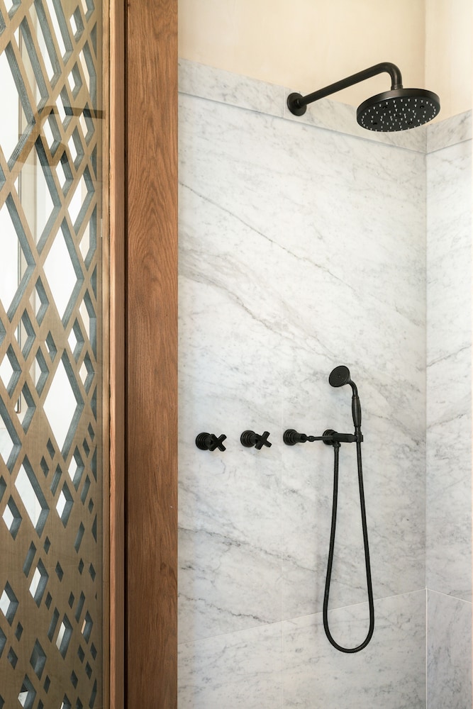 Castro Prestige Suite - Photo 12