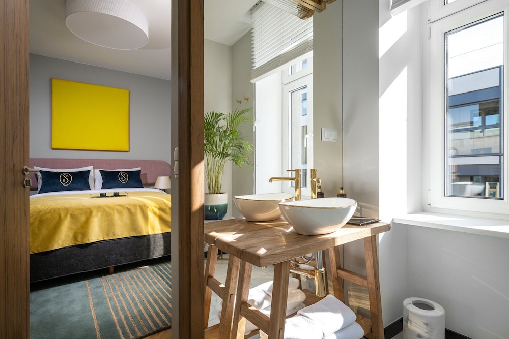 Classic Double Room (City View) photo 1