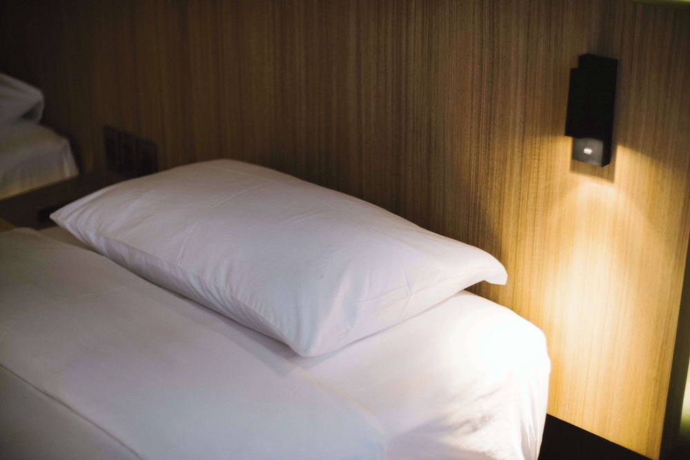 Deluxe Room - Photo 5