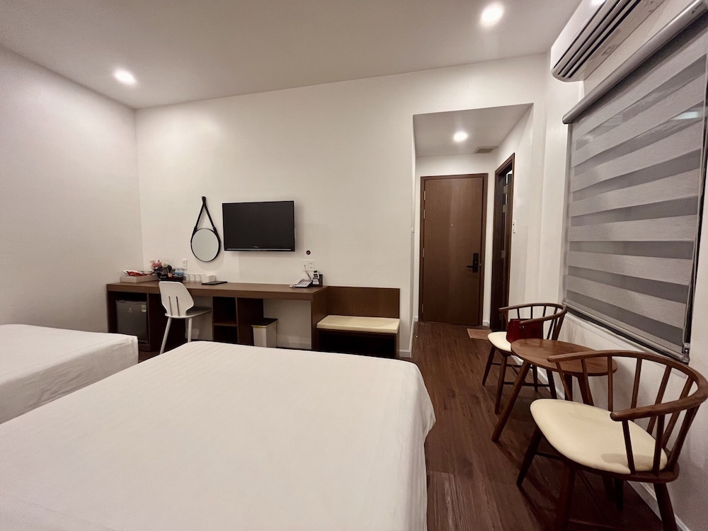 Superior Quadruple Room - Photo 1