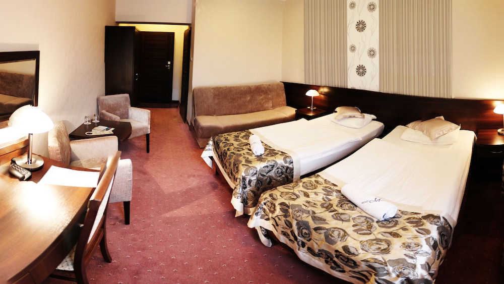 Deluxe Double or Twin Room (Monet) - Photo 2