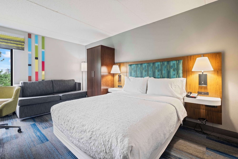 One king bed - Photo 5