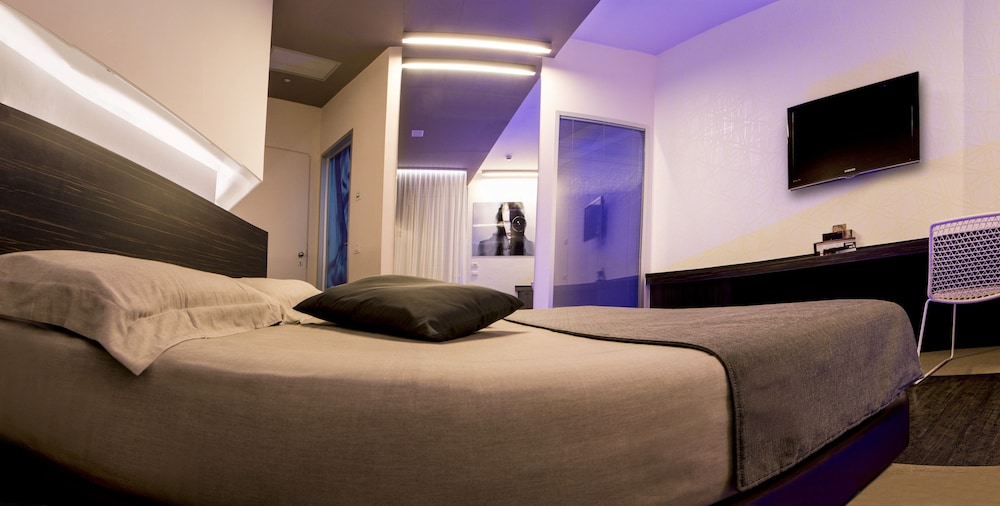 Design Double or Twin Room photo 3