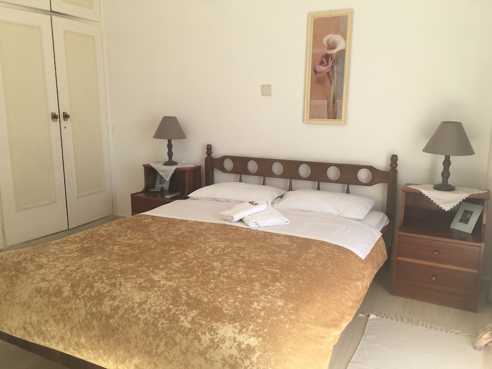 Family Apartment, 2 Bedrooms, Partial Sea View photo 1