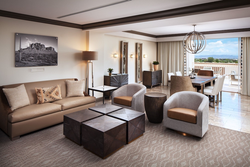 Executive Suite, 1 Bedroom - Photo 3