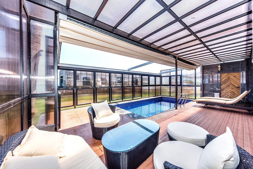 Oceano Ocean Pool Villa (Free use of Infinity Pool included)