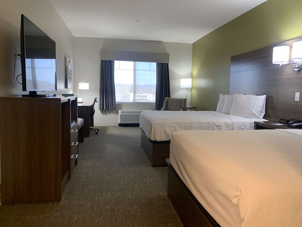 Standard Room, 2 Queen Beds, Accessible, Non Smoking - Photo 1