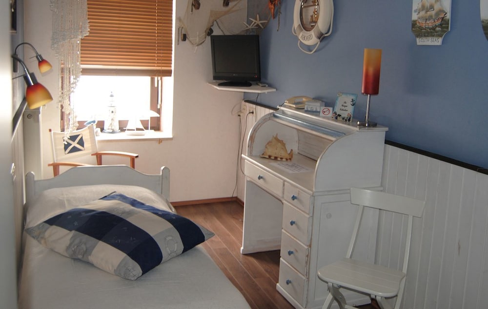 Single Room, 1 Twin Bed, City View, Tower