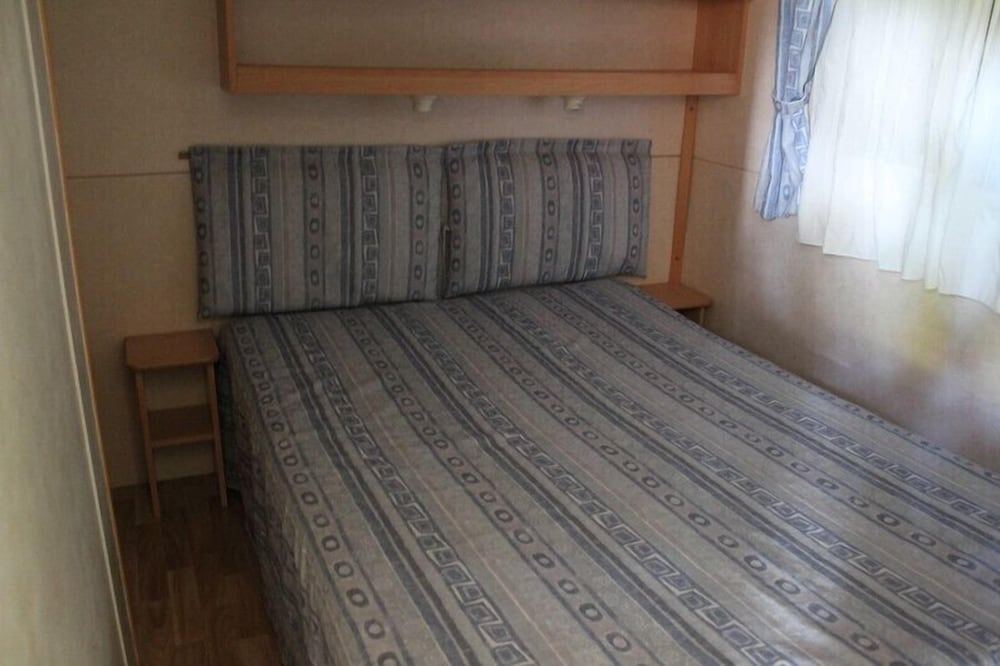 Comfort Mobile Home, 2 Bedrooms, Kitchen, Garden View photo 3